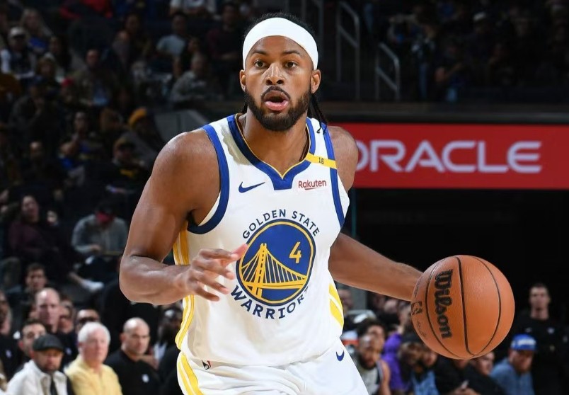 Moody anotó más de 20 puntos y acertó más de cinco triples en dos partidos consecutivos, el tercer año consecutivo con menos de 20 puntos en la historia del equipo.